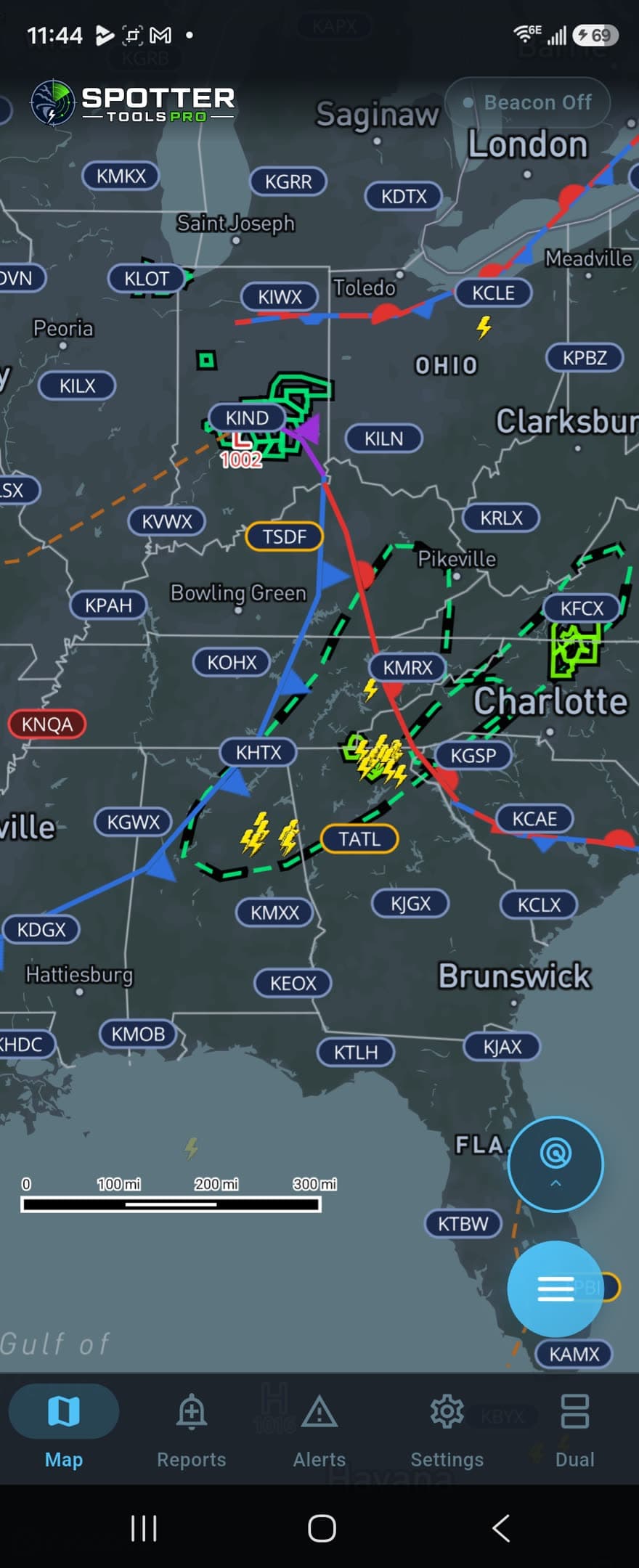WPC surface fronts and pressure centers drawn on the map